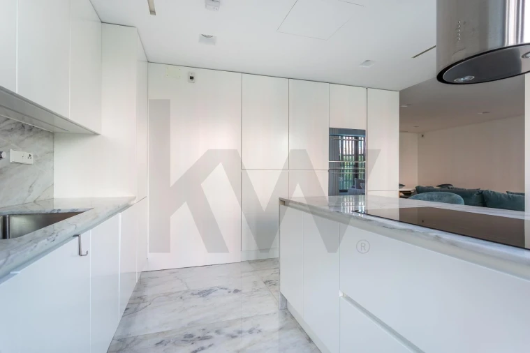 Apartamento T3 para Arrendamento em Avenidas Novas Foto 7