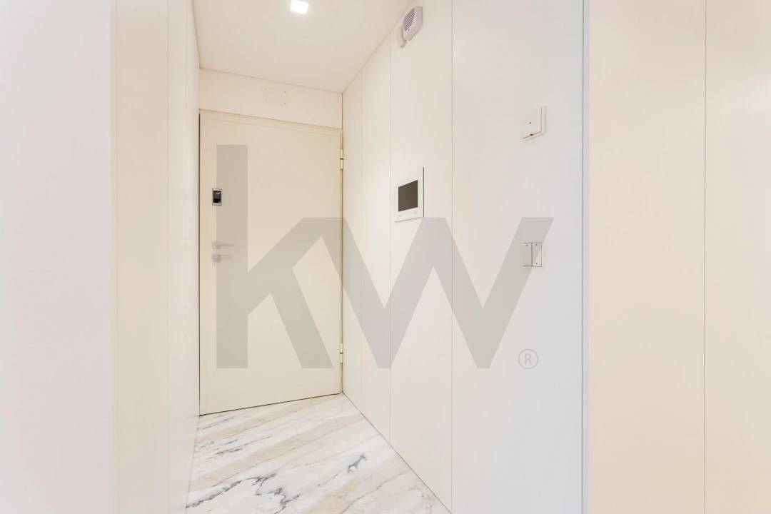 Apartamento T3 para Arrendamento em Avenidas Novas Foto 2