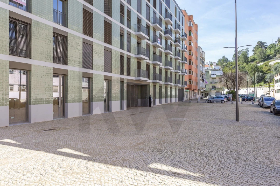 Apartamento T2 para Arrendamento em Algés, Linda-A-Velha e Cruz Quebrada-Dafundo Foto 2
