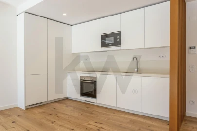 Apartamento T2 para Arrendamento em Algés, Linda-A-Velha e Cruz Quebrada-Dafundo
