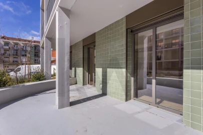 Apartamento T2 para Arrendamento em Algés, Linda-A-Velha e Cruz Quebrada-Dafundo