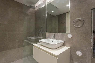 Apartamento T2 para Arrendamento em Algés, Linda-A-Velha e Cruz Quebrada-Dafundo
