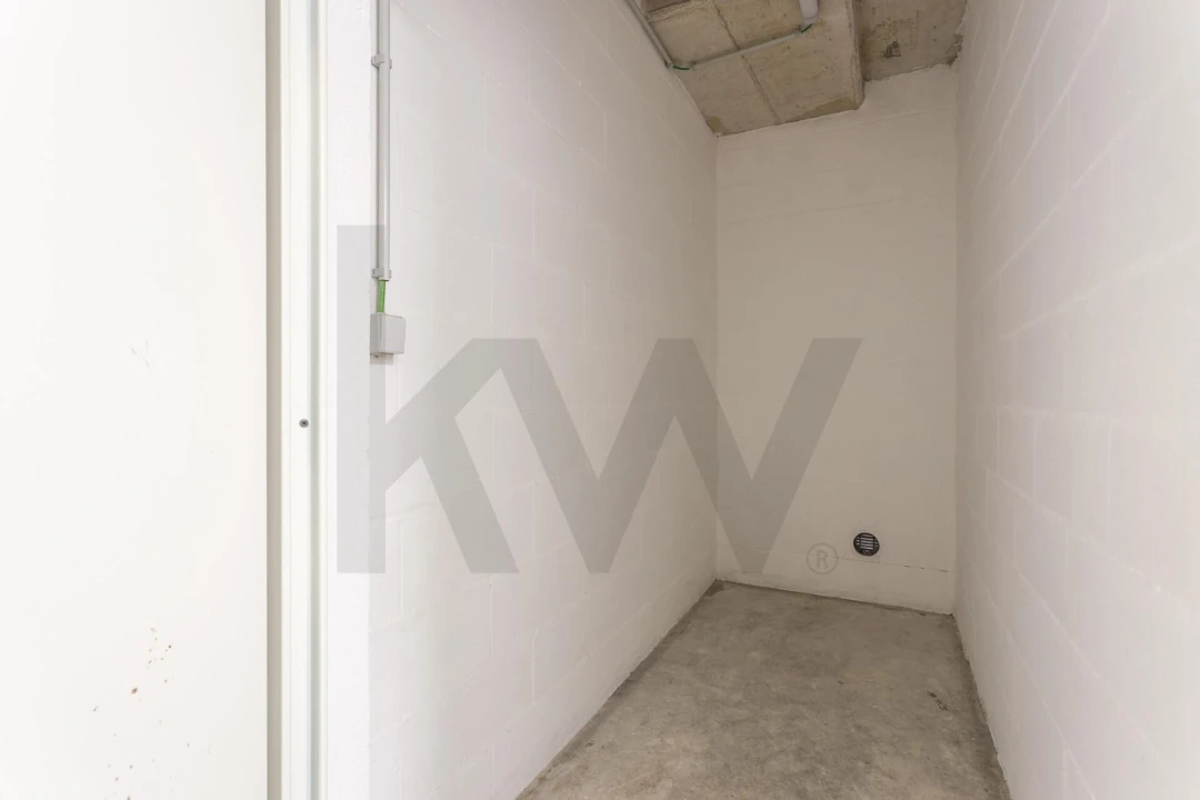 Apartamento T2 para Arrendamento em Algés, Linda-A-Velha e Cruz Quebrada-Dafundo Foto 29