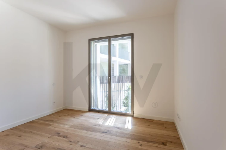 Apartamento T2 para Arrendamento em Algés, Linda-A-Velha e Cruz Quebrada-Dafundo Foto 24