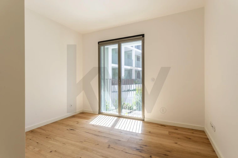Apartamento T2 para Arrendamento em Algés, Linda-A-Velha e Cruz Quebrada-Dafundo Foto 17