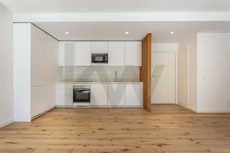 Apartamento T2 para Arrendamento em Algés, Linda-A-Velha e Cruz Quebrada-Dafundo Foto 7