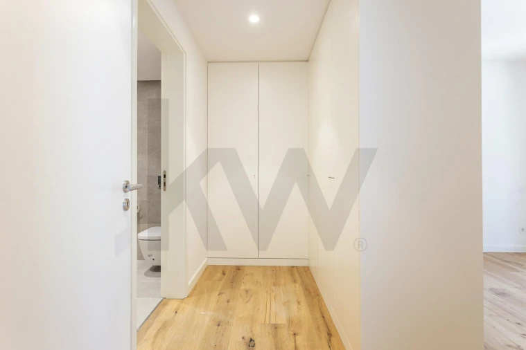 Apartamento T2 para Arrendamento em Algés, Linda-A-Velha e Cruz Quebrada-Dafundo Foto 21