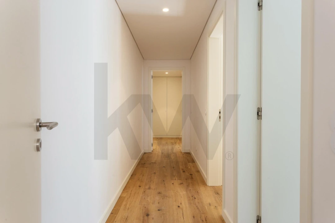 Apartamento T2 para Arrendamento em Algés, Linda-A-Velha e Cruz Quebrada-Dafundo Foto 15