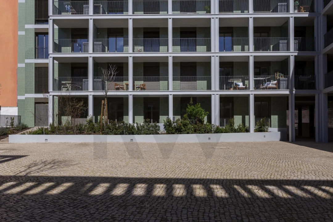 Apartamento T2 para Arrendamento em Algés, Linda-A-Velha e Cruz Quebrada-Dafundo Foto 1