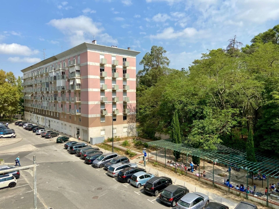 Apartamento T4 para Arrendamento em Lumiar Foto 12
