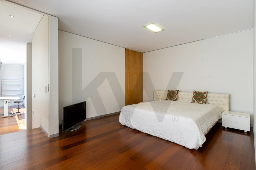 Apartamento T1 para Arrendamento em Ramalde Foto 11