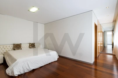 Apartamento T1 para Arrendamento em Ramalde