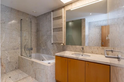 Apartamento T1 para Arrendamento em Ramalde