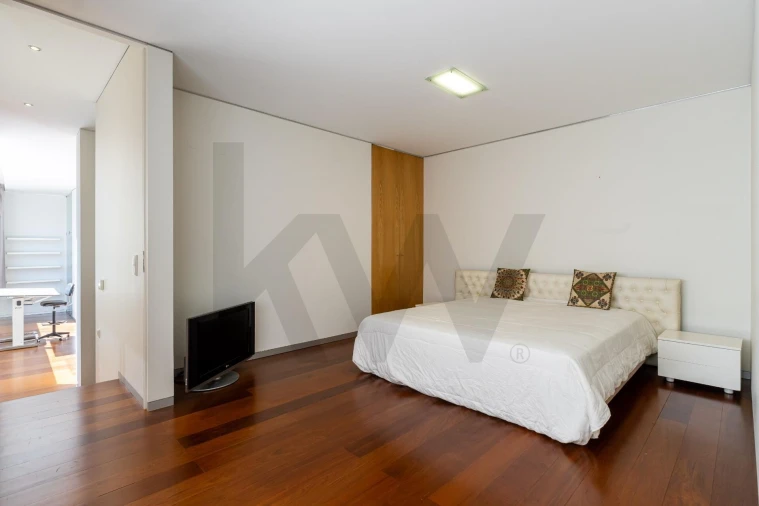 Apartamento T1 para Arrendamento em Ramalde Foto 11