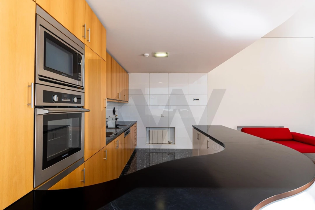 Apartamento T1 para Arrendamento em Ramalde Foto 4