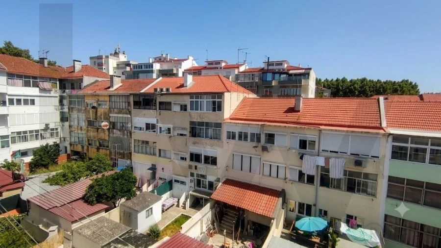 Apartamento T2 para Venda em Almada, Cova da Piedade, Pragal e Cacilhas Foto 2