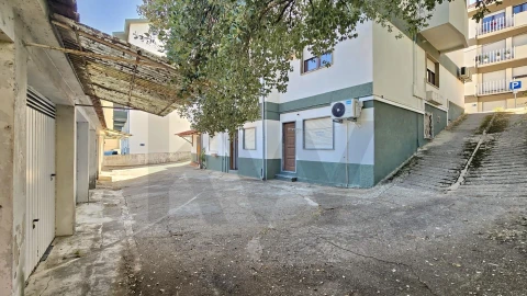 Apartamento T3 para Venda em Santo Antonio dos Olivais