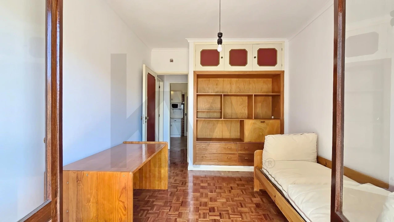 Apartamento T3 para Venda em Santo Antonio dos Olivais Foto 22