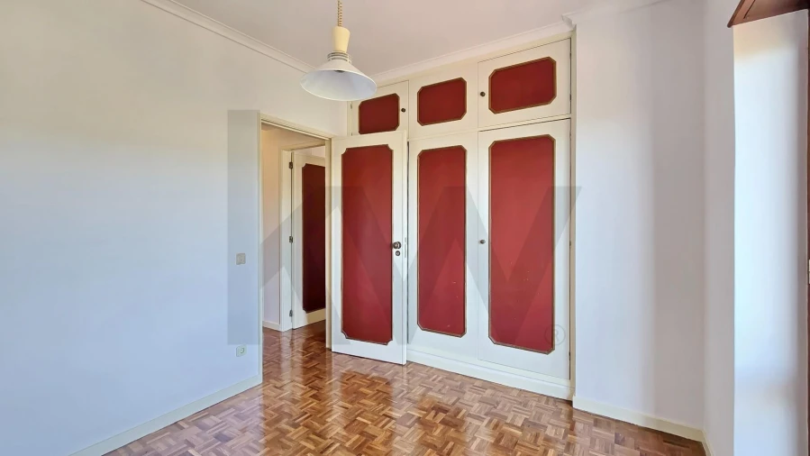 Apartamento T3 para Venda em Santo Antonio dos Olivais Foto 30
