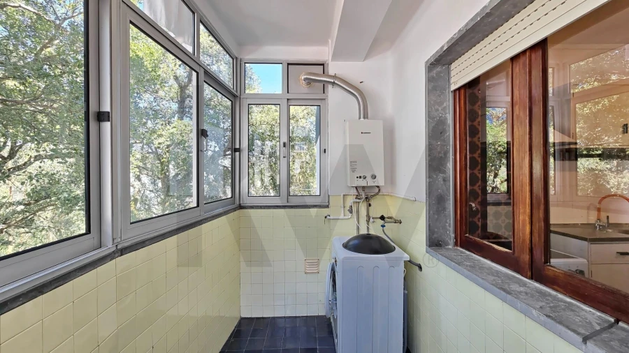 Apartamento T3 para Venda em Santo Antonio dos Olivais Foto 15