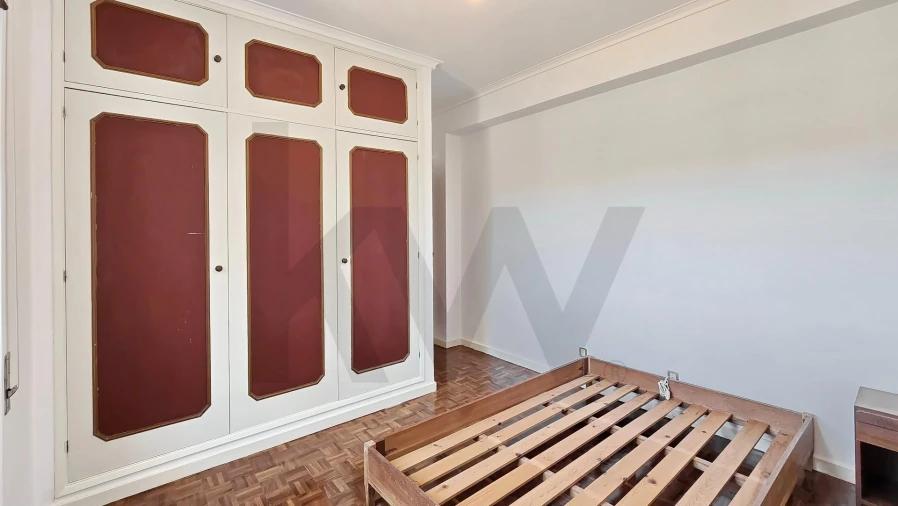 Apartamento T3 para Venda em Santo Antonio dos Olivais Foto 26