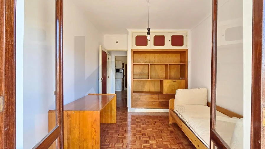 Apartamento T3 para Venda em Santo Antonio dos Olivais Foto 21