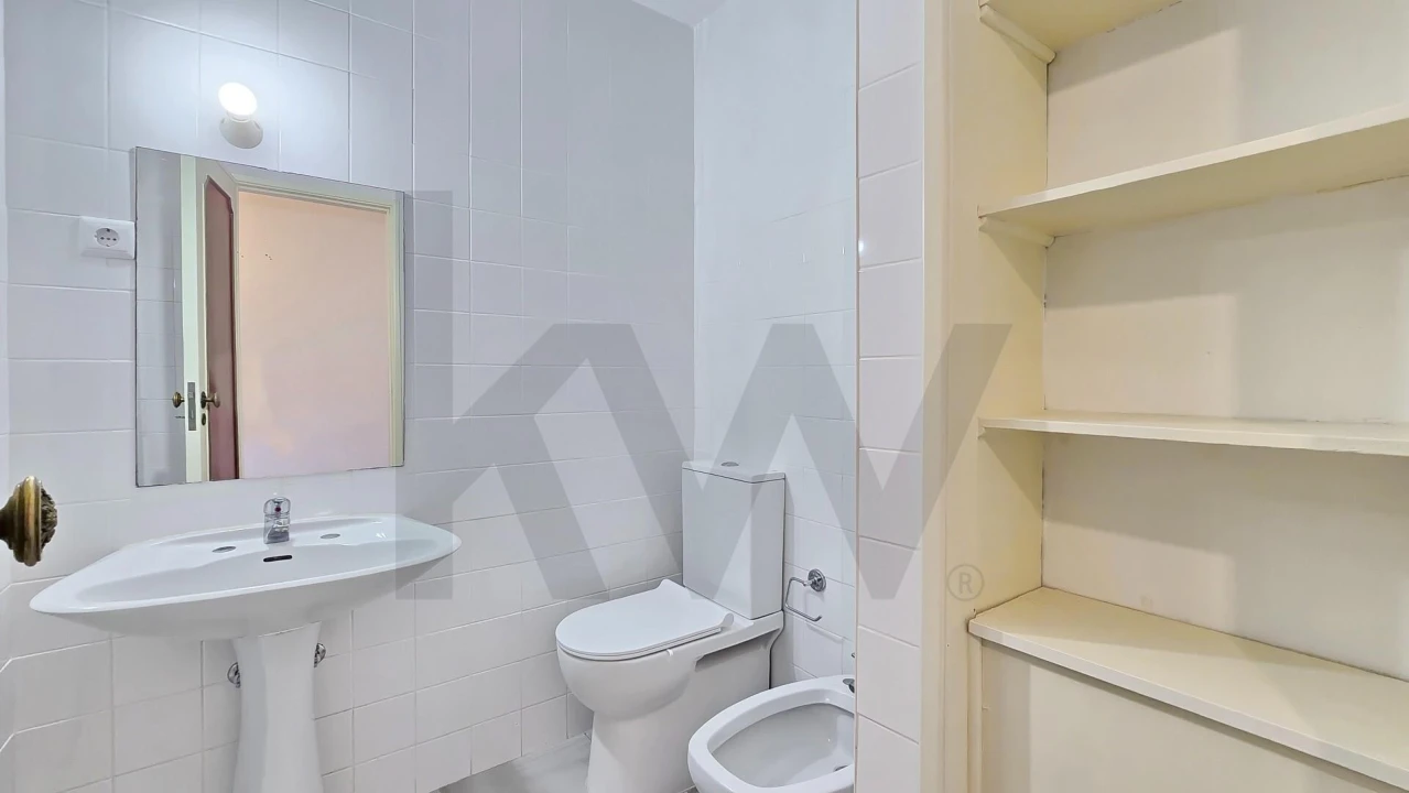 Apartamento T3 para Venda em Santo Antonio dos Olivais Foto 36