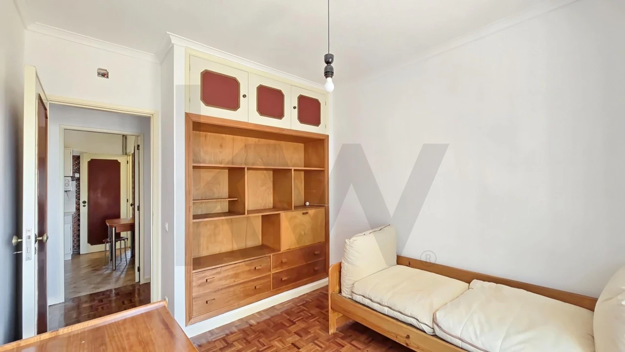 Apartamento T3 para Venda em Santo Antonio dos Olivais Foto 18