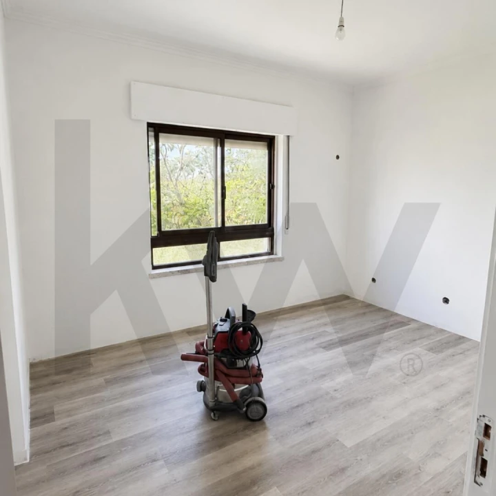Apartamento T3 para Venda em Seixal, Arrentela e Aldeia de Paio Pires Foto 12