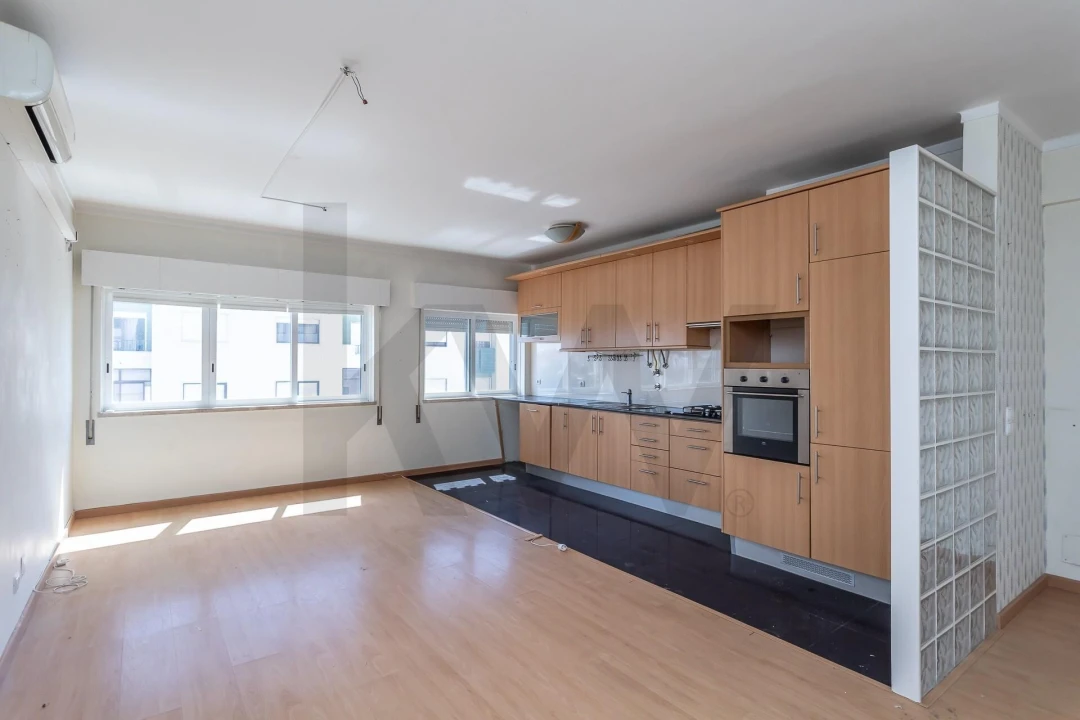 Apartamento T3 para Venda em Cacém e São Marcos Foto 1