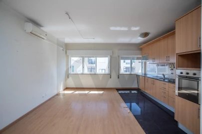 Apartamento T3 para Venda em Cacém e São Marcos