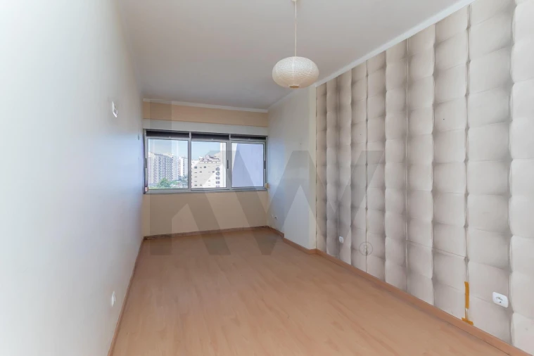 Apartamento T3 para Venda em Cacém e São Marcos Foto 15