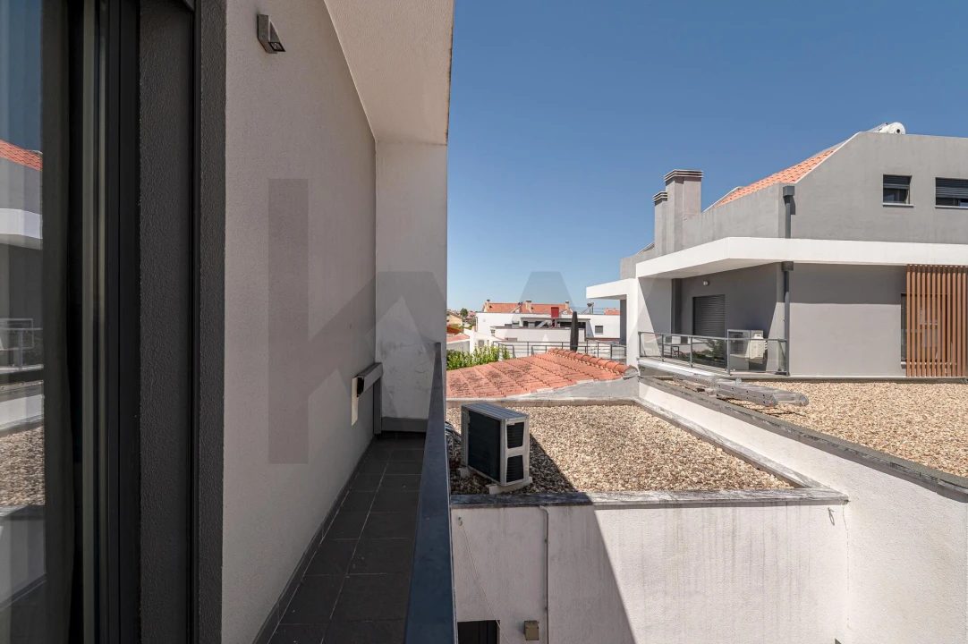 Moradia T3 para Venda em Fernao Ferro Foto 27