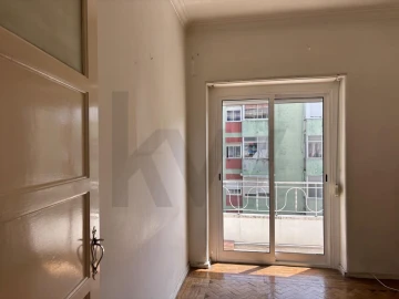 Apartamento T2 para Venda em Alfragide