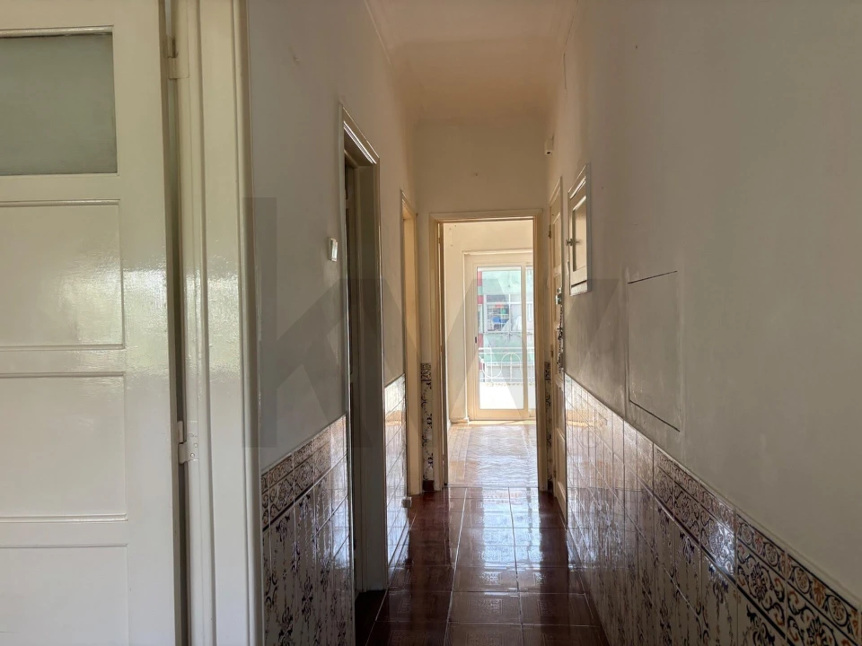 Apartamento T2 para Venda em Alfragide Foto 1