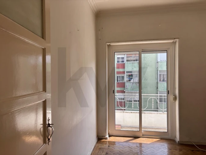 Apartamento T2 para Venda em Alfragide Foto 2