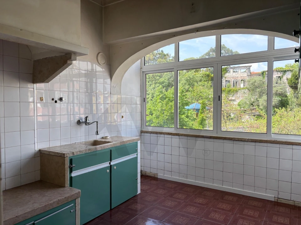 Apartamento T2 para Venda em Alfragide Foto 5