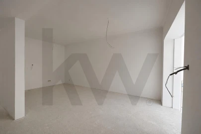 Apartamento T2 para Venda em Massamá e Monte Abraão