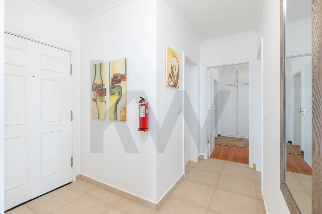 Apartamento T2 para Venda em Caniço Foto 5