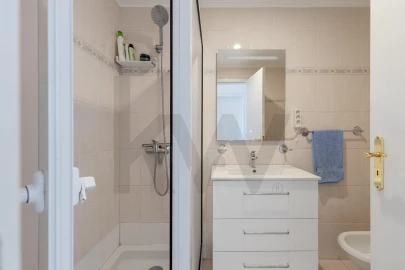 Apartamento T2 para Venda em Caniço