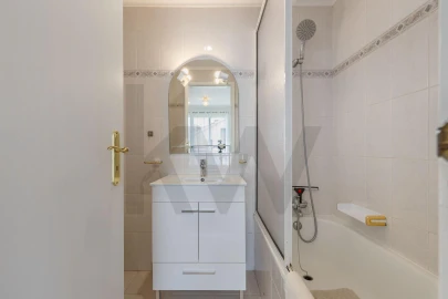 Apartamento T2 para Venda em Caniço