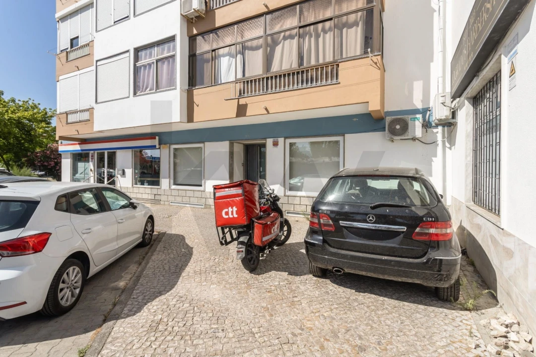 Loja para Venda em Corroios Foto 27