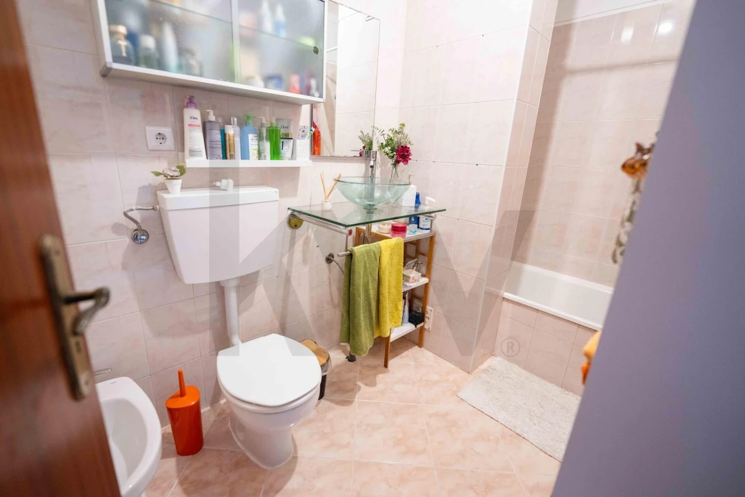 Apartamento T2 para Venda em Sé Nova, Santa Cruz, Almedina e São Bartolomeu Foto 7