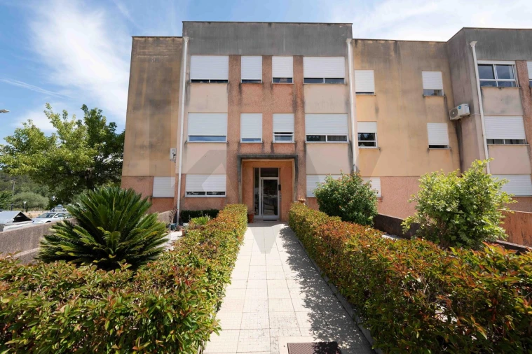 Apartamento T2 para Venda em Sé Nova, Santa Cruz, Almedina e São Bartolomeu Foto 24