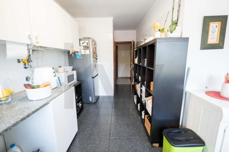 Apartamento T2 para Venda em Sé Nova, Santa Cruz, Almedina e São Bartolomeu Foto 13