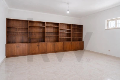 Moradia T6 para Venda em Leiria, Pousos, Barreira e Cortes