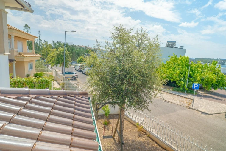 Moradia T6 para Venda em Leiria, Pousos, Barreira e Cortes Foto 16