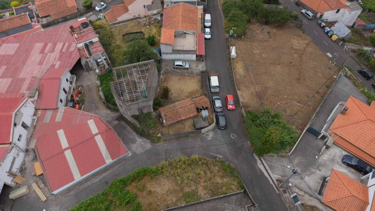 Moradia T1 para Venda em Camacha Foto 6