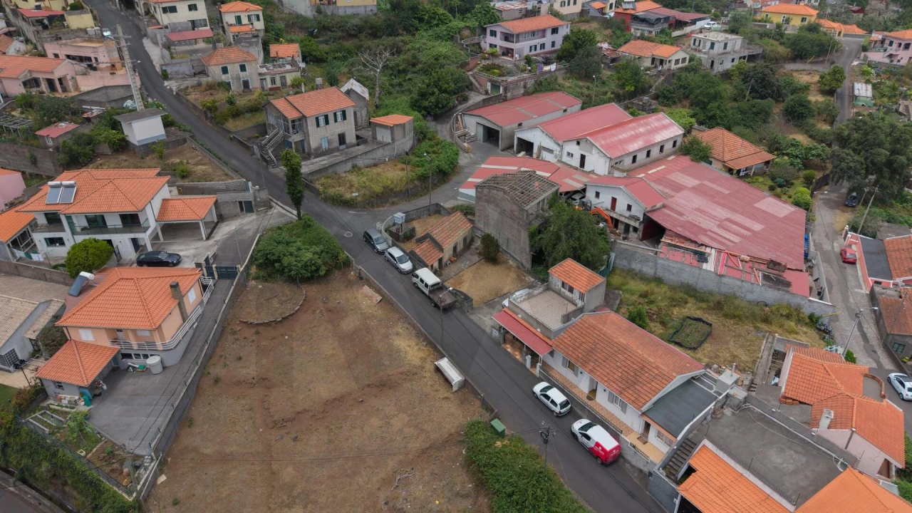 Moradia T1 para Venda em Camacha Foto 11