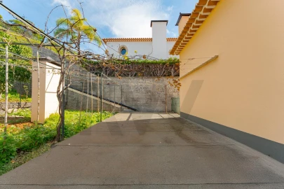 Moradia T3 para Venda em São Martinho